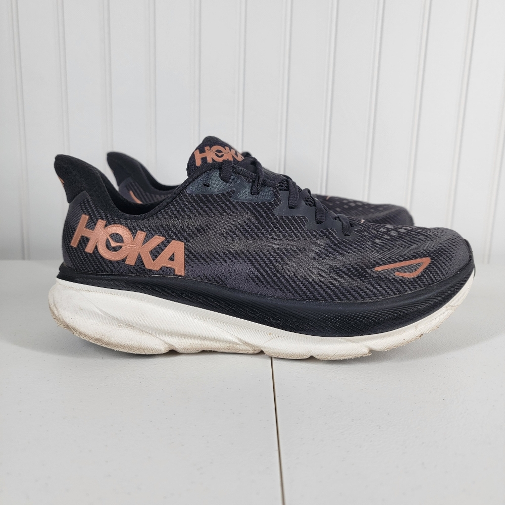 HOKA ONE ONE Clifton 9 Women's Size 10.5 Black & Rose Gold